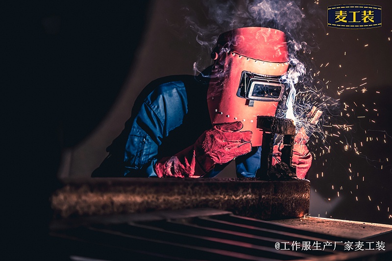 阻燃工装有哪些防护性能-北京工作服定制批发生产厂家麦工装解答