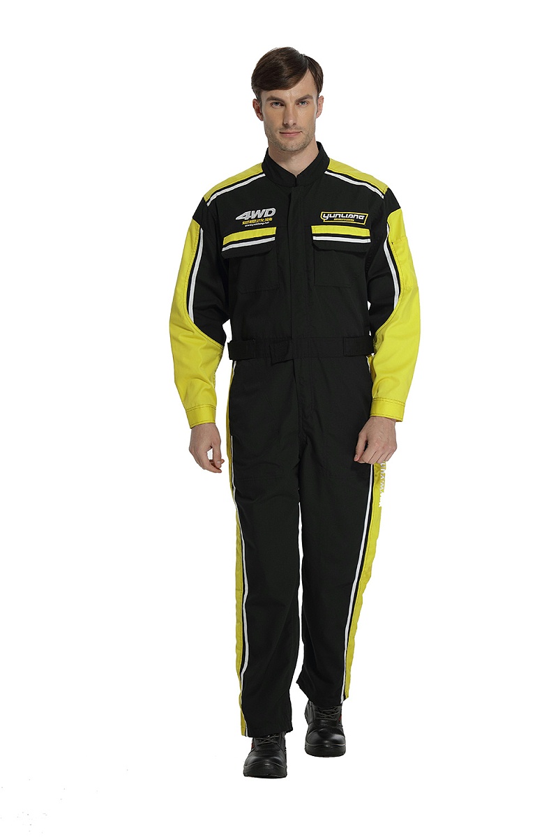 连体服1